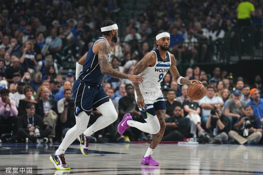 在紧张的比 在紧张的比