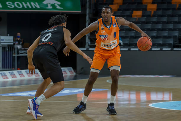 现出世界级 现出世界级