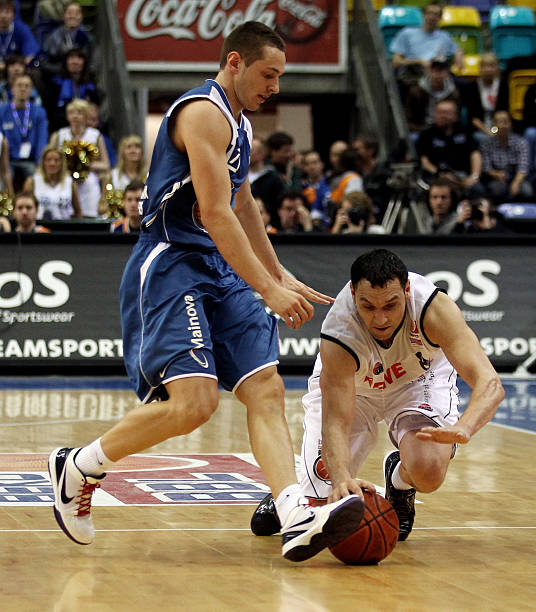 相比之下 相比之下